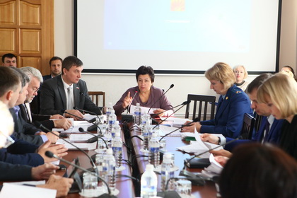 Вопросы создания новых мест в школах и ликвидацию второй смены обсудил комитет по социально-культурному законодательству  